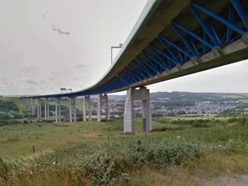 Échinghen : un homme se jette d'un pont de l'A16