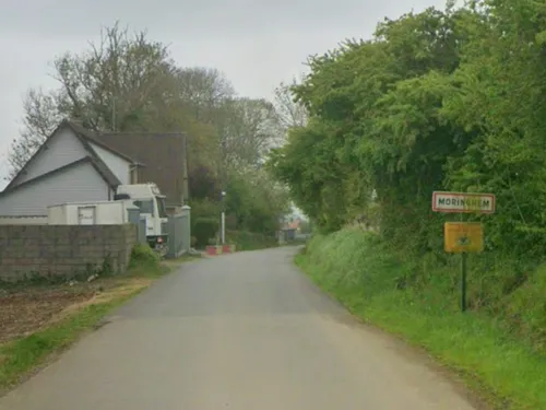 Moringhem : un conducteur entre la vie et la mort après avoir...