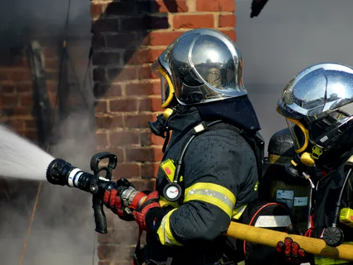 Calais : les parties communes d'un immeuble incendiées, trois...