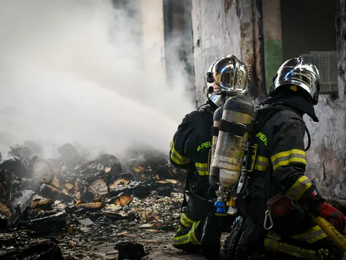 Une ferme victime d'un incendie à Bambecque ce mardi matin