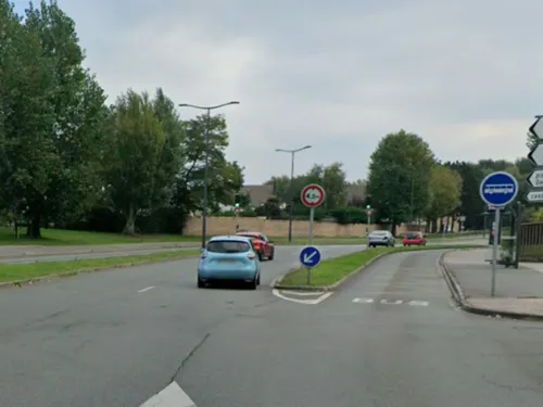 Saint-Pol-sur-Mer : une quinquagénaire menace un adolescent au...