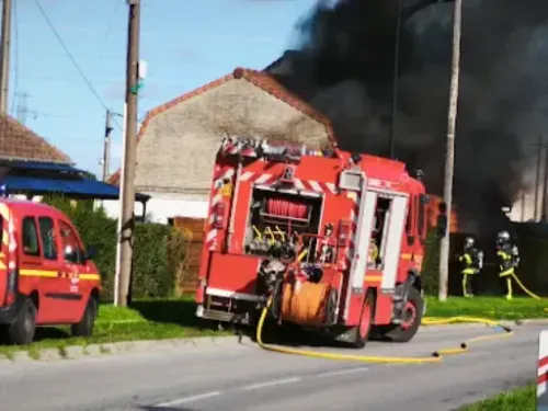 Bourbourg : un feu de maison déclaré, pas de blessés 