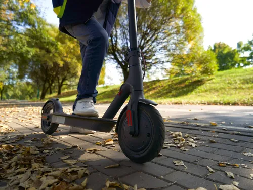 Lumbres : un homme de 63 ans blessé après une chute en trottinette...