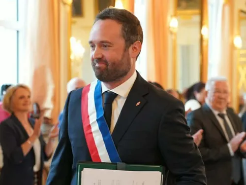 Valentin Belleval réélu maire d'Hazebrouck