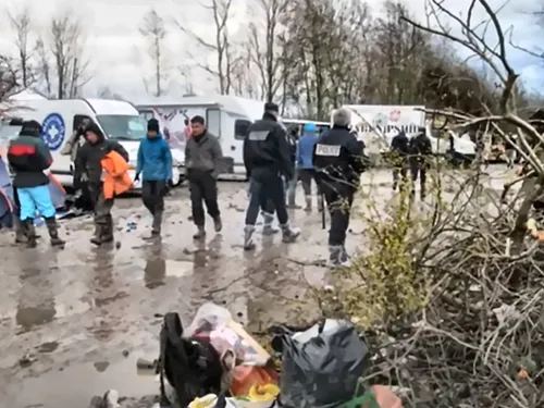 Crise migratoire : la fin du "one in, one out" fait réagir sur la...