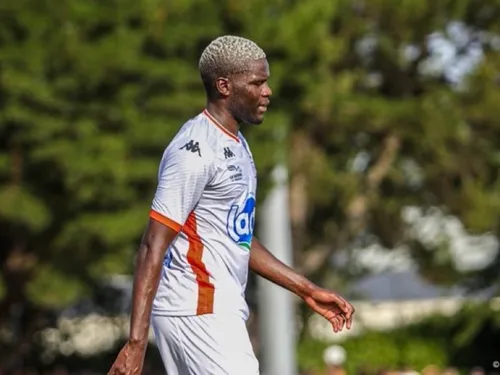 Mercato. Stade lavallois : Djibril Diaw reste à Laval