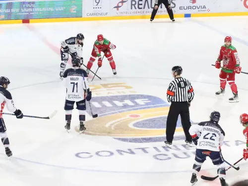 Ducs d'Angers. Julien Albert saisit le tribunal des prud'hommes