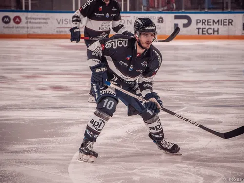 Ducs d'Angers - Pionniers de Chamonix: une première en playoffs