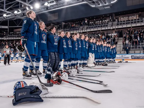 Hockey, mondial féminin: les Bleues ont leur destin au bout de...