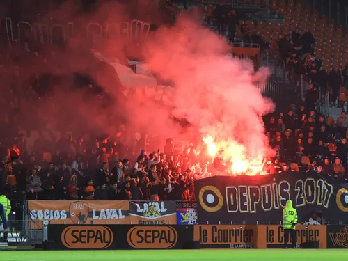 Stade lavallois : des membres du Laval Crew privés de stade jusqu'à...