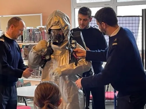 Pouancé. Des élèves ont rencontré l'équipage d'un sous-marin nucléaire