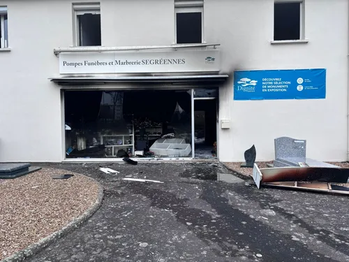 Segré. Un incendie dans des pompes funèbres