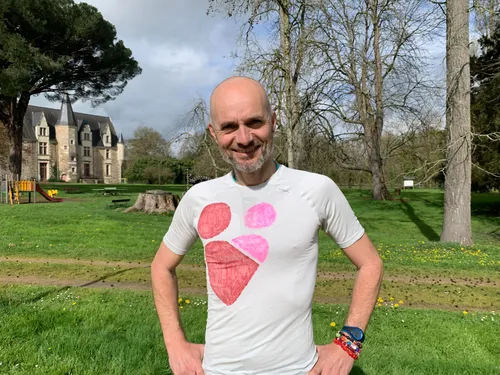 Maine-et-Loire. Cet Angevin court 100 marathons jusqu'à Jérusalem...