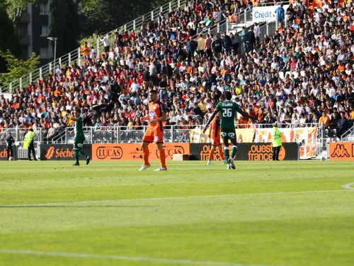 Stade lavallois : un match avec sursis pour une tribune du stade...