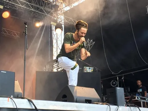 V and B Fest' : le groupe Danakil remplace Naâman