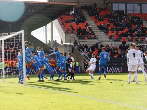 Stade lavallois : Bryan Goncalves élu meilleur joueur du mois de...
