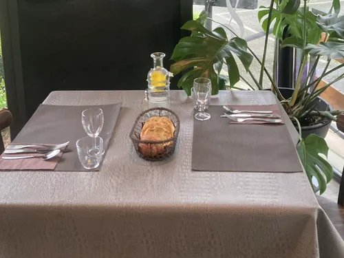 Sur un air de cuisine : Un restaurant de terroir fait maison,...