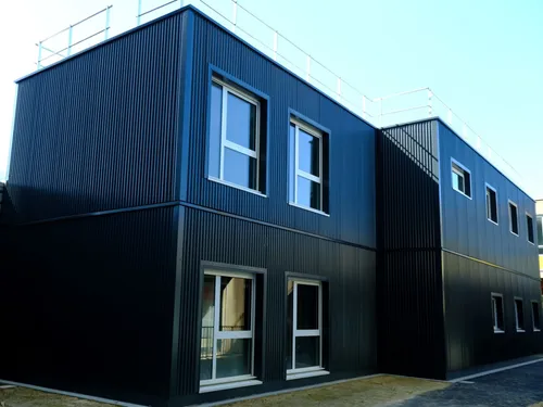 Laval : des bâtiments modulaires pour agrandir les Urgences et le...