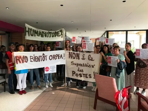 « On est plus une équipe, on est des pions » : la souffrance du...