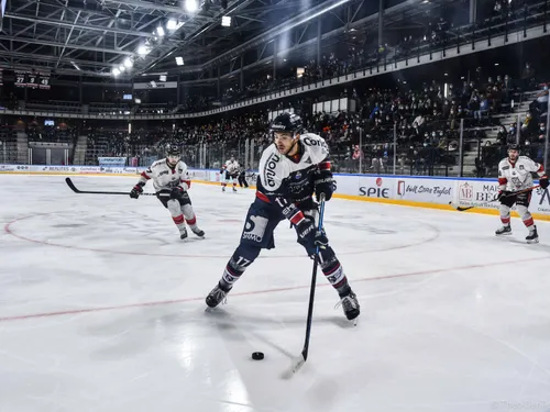 Les Ducs d'Angers Llorca et Farnier en Slovénie avec les Bleus