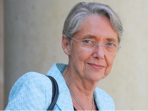 Visite d'Elisabeth Borne en Anjou et en Mayenne : les syndicats se...