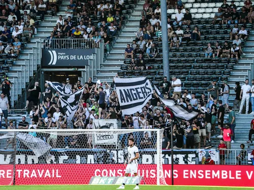 Angers SCO. Les Angevins au forceps face au Paris FC