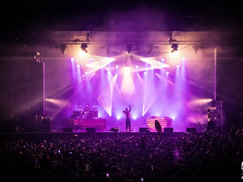 Au Foin de la rue 2024. Eddy de Pretto et Ibrahim Maalouf...