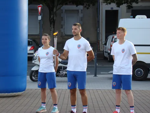 80e anniversaire du Débarquement. La Flamme de la Nation passe à...