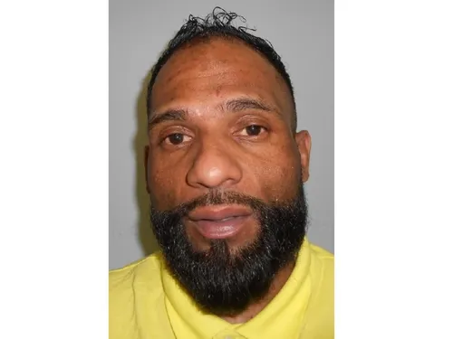 Angers : suspecté de meurtres, un homme activement recherché