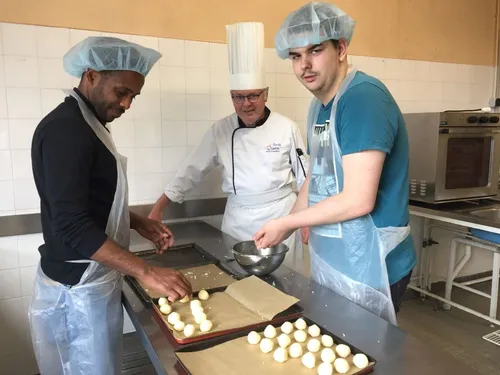 Segré. Des formations en restauration pour enrayer la pénurie de...