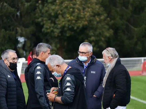 Stade lavallois : les présidents de Laval et du Mans appellent "à...