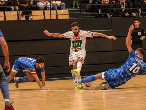 Etoile lavalloise. Sans salle, Laval doit déclarer forfait contre...