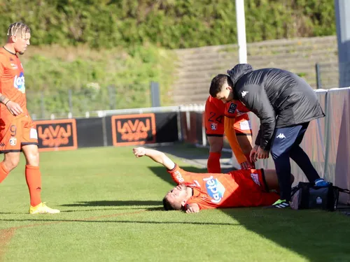 Stade lavallois : Laval gagne en amical mais s'inquiète pour Julien...