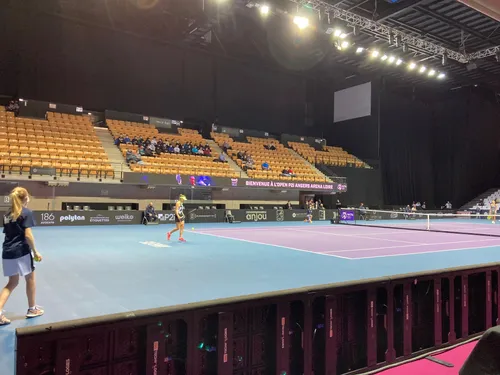 Le tennis féminin sous le feu des projecteurs de l'Arena Loire à...