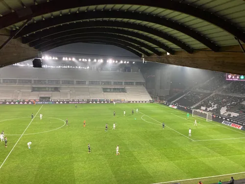 En manque de carburant, Angers Sco cale face à Saint-Etienne