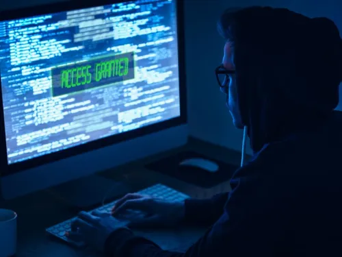 Cyberattaque : "beaucoup de maires payent, mais ne vous le disent...