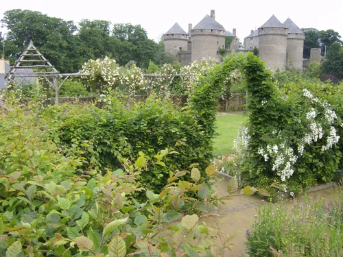 Lassay-les Châteaux en lice pour être le village préféré des Français