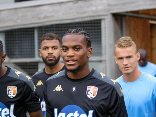 Club Oxygène. Interview avec Junior Kadile, l'attaquant du...