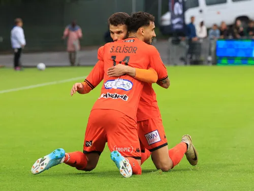 Stade lavallois : Laval bat Bastia et se relance dans la course au...