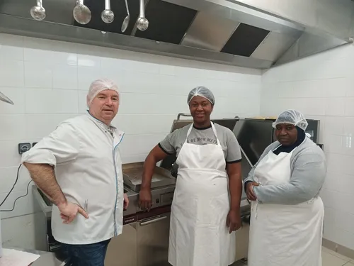 Territoire zéro chômeur. A Laval, le restaurant Le Belvédère a...