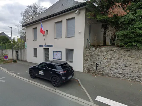 Segré-en-Anjou Bleu. Djamila Medjahed nommée sous-préfète