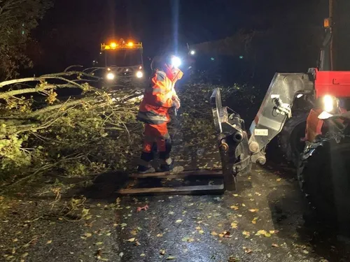 Tempête Ciaran : 9 000 foyers privés d'électricité en...