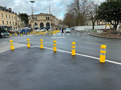 Laval. Les travaux d'aménagement de la Place du 11-Novembre se...