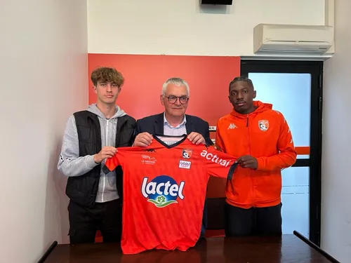 Stade lavallois : Laval verrouille deux jeunes joueurs pour les...