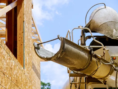 Chérancé : le conducteur d'une toupie entre la vie et la mort après...