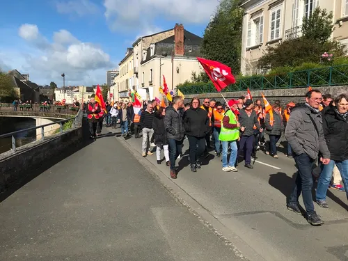 Réforme des retraites : les syndicats comptent remobiliser après la...