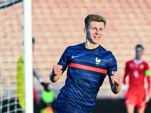 Football. Le Castrogontérien Marius Courcoul, joueur d'Angers SCO,...