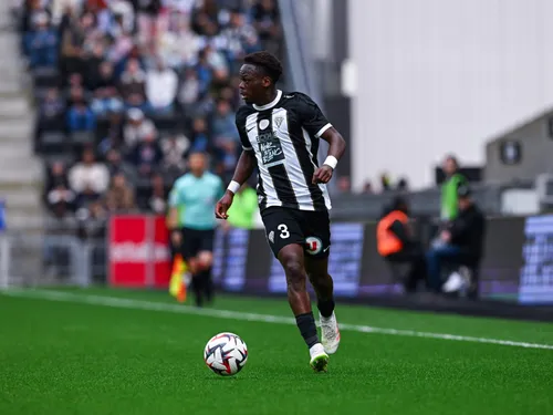 Angers Sco. Jacques Ekomié à Wrexham, c'est officiel