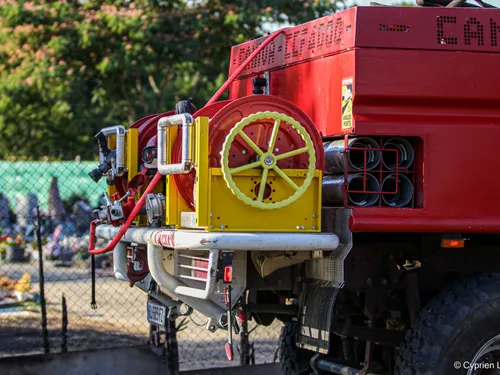 Laval : une machine à laver s'enflamme dans une salle de bain