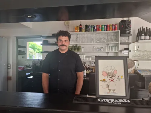 Haut-Anjou. Dans ce village, ce bar-restaurant rouvre après 18 mois...